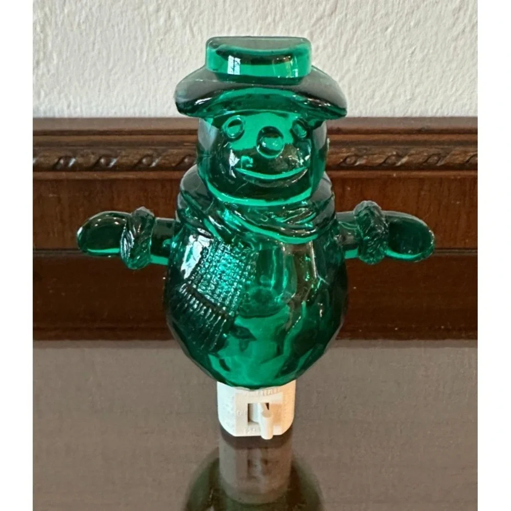 Vintage Green Plastic Snowman Christmas Night Light Swivel‎ Plug